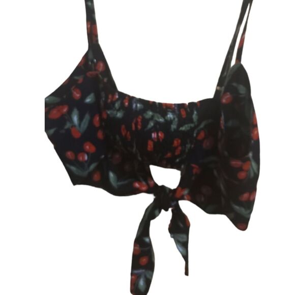 Superdown Revolve Kimora Black red cherry print tie front shirred crop t… - Picture 4 of 7